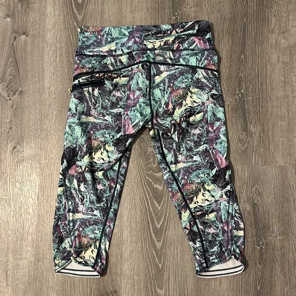 Lululemon Women's Sz 8 Run Top‎ Speed Athletic Workout Yoga Lounge Crop Leggings - Picture 4 of 14